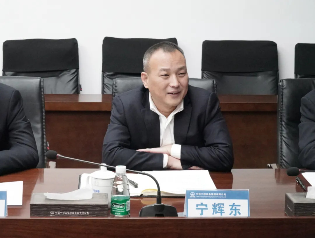 喜訊！重慶宇隧與中鐵裝備再次合作，成功簽約兩臺盾構機！